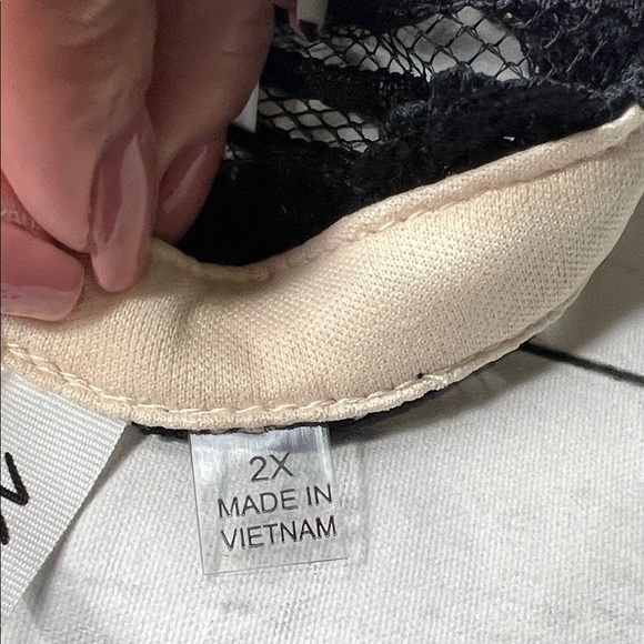 NY Collection Women’s Black Lace Sheer Sleeveless Top Sz 2X - Picture 9 of 9